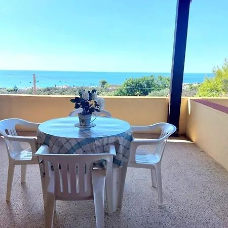 Bilocale Con Magnifica Vista Mare Holiday home *