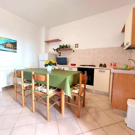 Bilocale Con Magnifica Vista Mare Holiday home Marina di San Gregorio