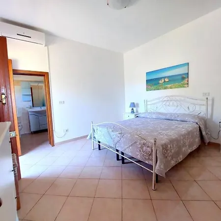 Holiday home Bilocale Con Magnifica Vista Mare Marina di San Gregorio