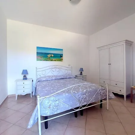 Holiday home Bilocale Con Magnifica Vista Mare Marina di San Gregorio